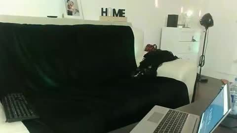 Erica online show from 7, 3, 2026