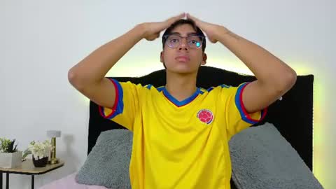 Snapshot of eros_lux1 chatting on 19, 6, 2026 Eros Lux1 online show from 19, 6, 2026