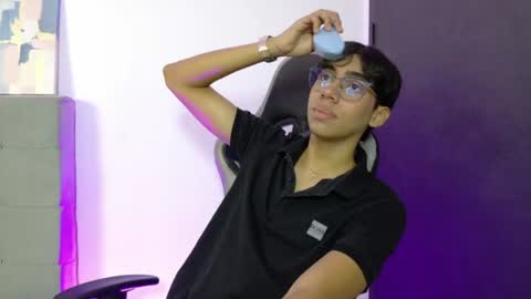 Snapshot of eros_lux1 chatting on 30, 6, 2026 Eros Lux1 online show from 30, 6, 2026