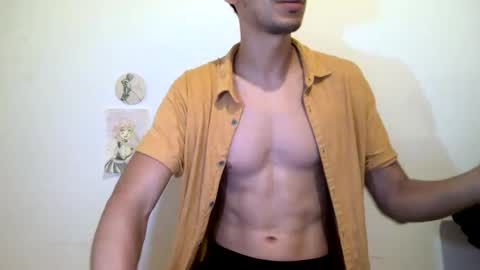 Snapshot of eros_rouge chatting on 30, 9, 2025 eros_rouge online show from 30, 9, 2025