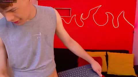 Snapshot of eros_steel chatting on 16, 7, 2026 Eros online show from 16, 7, 2026