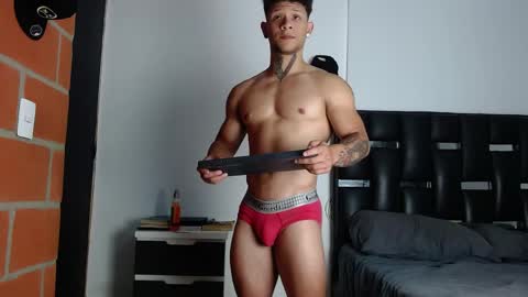 Snapshot of erosscott chatting on 6, 5, 2026 Eros online show from 6, 5, 2026