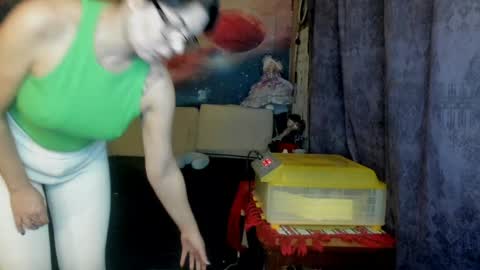 Snapshot of erotic_dessire chatting on 15, 1, 2025 Eve online show from 15, 1, 2025