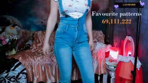 Snapshot of erotic_dessire chatting on 22, 2, 2025 Eve online show from 22, 2, 2025