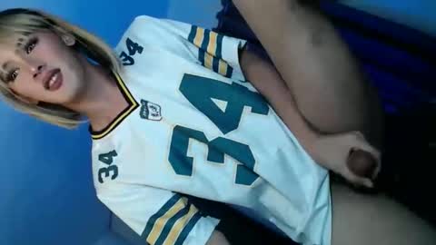 Snapshot of erotic_empress18 chatting on 23, 5, 2026 erotic_empress18 online show from 23, 5, 2026