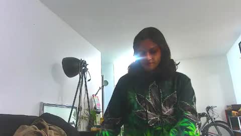 Snapshot of erotica_angel chatting on 28, 5, 2026 Nikki Erotica online show from 28, 5, 2026