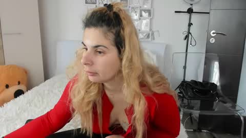 eroticsensualkitty4u online show from 10, 1, 2025