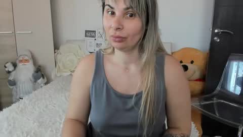 eroticsensualkitty4u online show from 10, 3, 2026