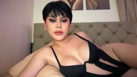 Snapshot of erotictsmonica chatting on 18, 6, 2026 monica online show from 18, 6, 2026
