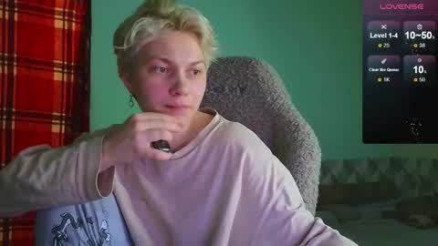 esajukyy online show from 3, 1, 2025