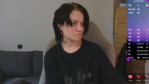 esajukyy online show from 18, 4, 2026