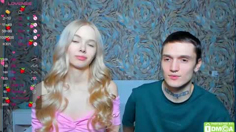 Snapshot of eshcka chatting on 29, 4, 2026 Megan and Brad online show from 29, 4, 2026