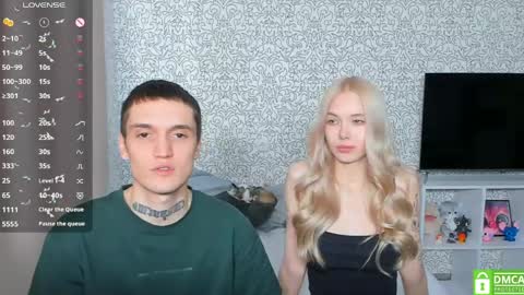 Snapshot of eshcka chatting on 30, 4, 2026 Megan and Brad online show from 30, 4, 2026