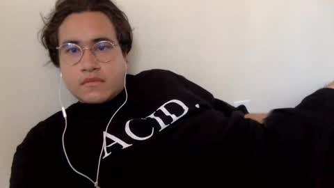 Snapshot of esiiiiiiiiis chatting on 20, 5, 2026 esiiiiiiiiis online show from 20, 5, 2026