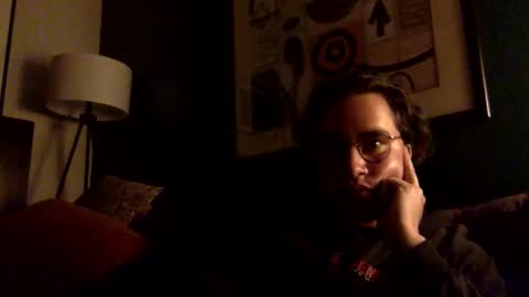 Snapshot of esiiiiis chatting on 4, 4, 2026 esiiiiis online show from 4, 4, 2026