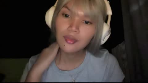 Snapshot of esilchan chatting on 19, 11, 2025 Chelliane online show from 19, 11, 2025