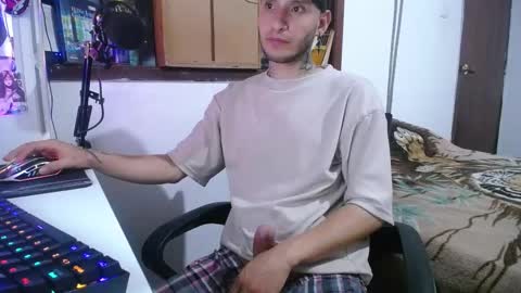 Snapshot of esjrobles chatting on 19, 12, 2024 Esteban online show from 19, 12, 2024