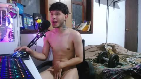 Snapshot of esjrobles chatting on 20, 12, 2024 Esteban online show from 20, 12, 2024