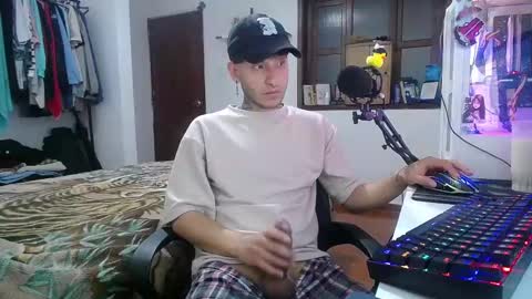 Snapshot of esjrobles chatting on 24, 12, 2024 Esteban online show from 24, 12, 2024