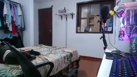 Snapshot of esjrobles chatting on 26, 12, 2024 Esteban online show from 26, 12, 2024