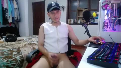 Snapshot of esjrobles chatting on 27, 12, 2024 Esteban online show from 27, 12, 2024