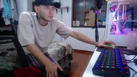 Snapshot of esjrobles chatting on 28, 12, 2024 Esteban online show from 28, 12, 2024