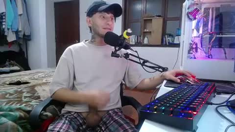 Snapshot of esjrobles chatting on 28, 12, 2024 Esteban online show from 28, 12, 2024