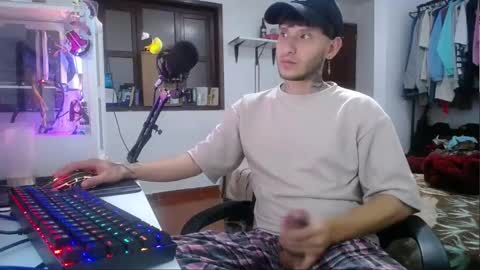 Snapshot of esjrobles chatting on 29, 12, 2024 Esteban online show from 29, 12, 2024