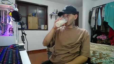 Snapshot of esjrobles chatting on 14, 1, 2025 Esteban online show from 14, 1, 2025