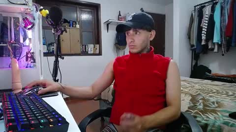 Snapshot of esjrobles chatting on 19, 1, 2025 Esteban online show from 19, 1, 2025
