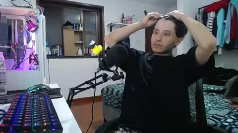 Snapshot of esjrobles chatting on 20, 1, 2025 Esteban online show from 20, 1, 2025
