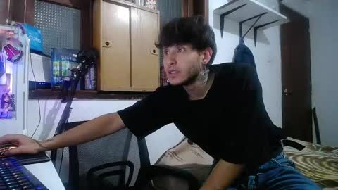 Snapshot of esjrobles chatting on 11, 2, 2025 Esteban online show from 11, 2, 2025