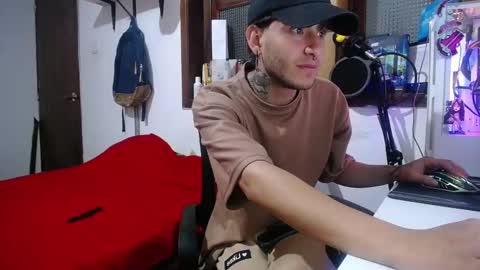 Snapshot of esjrobles chatting on 15, 2, 2025 Esteban online show from 15, 2, 2025