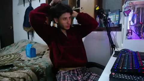 Snapshot of esjrobles chatting on 4, 3, 2025 Esteban online show from 4, 3, 2025