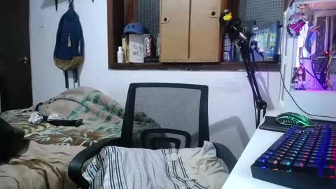 Snapshot of esjrobles chatting on 7, 3, 2025 Esteban online show from 7, 3, 2025