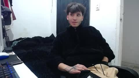Snapshot of esjrobles chatting on 10, 9, 2025 Esteban online show from 10, 9, 2025