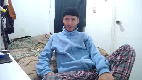 Snapshot of esjrobles chatting on 23, 9, 2025 Esteban online show from 23, 9, 2025
