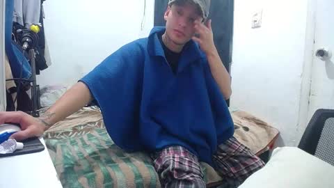 Snapshot of esjrobles chatting on 10, 10, 2025 Esteban online show from 10, 10, 2025