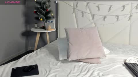 Snapshot of esme_runn chatting on 18, 1, 2025 Esme Runn online show from 18, 1, 2025