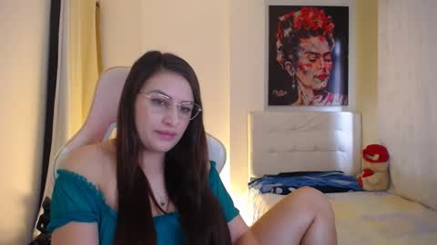 Snapshot of esmeralda098 chatting on 10, 12, 2024 Esmeralda online show from 10, 12, 2024