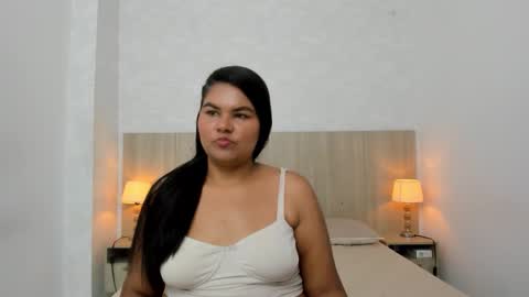 Esmeralda online show from 17, 1, 2026