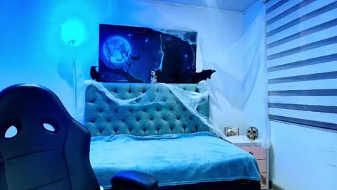 Esmeralda  online show from 5, 11, 2025