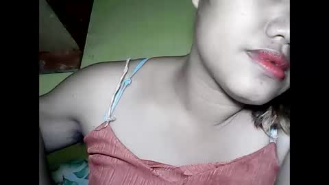 Snapshot of especialgirl_28 chatting on 24, 12, 2024 especialgirl_28 online show from 24, 12, 2024