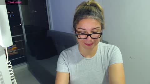 Snapshot of esperanza86_ chatting on 10, 12, 2024 Juliana online show from 10, 12, 2024