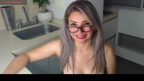 Snapshot of esperanza86_ chatting on 7, 2, 2025 Juliana online show from 7, 2, 2025