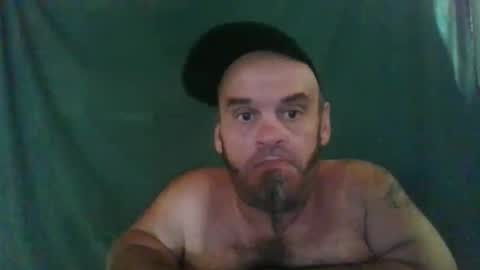 Snapshot of essensualelf chatting on 12, 9, 2025 Essensual Elf online show from 12, 9, 2025