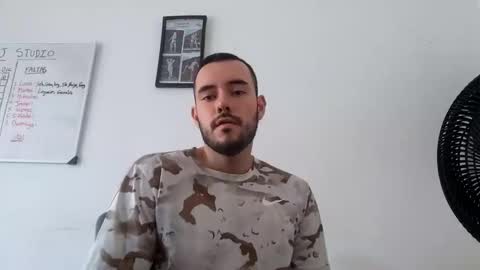 Esteban Reyes  independent model online show from 18, 12, 2025