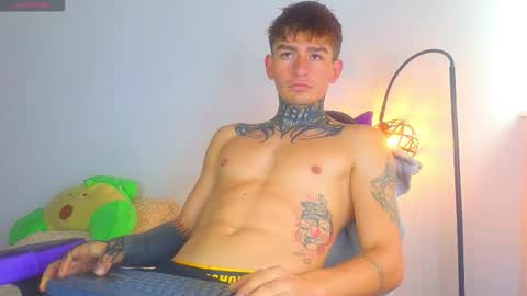 Esteban independent model online show from 13, 1, 2026