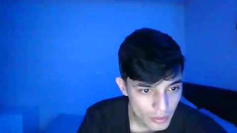 estebankit0 online show from 25, 1, 2025