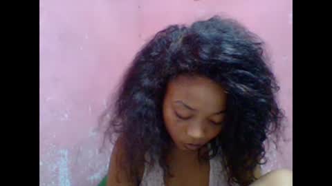 estelah20 online show from 9, 11, 2025